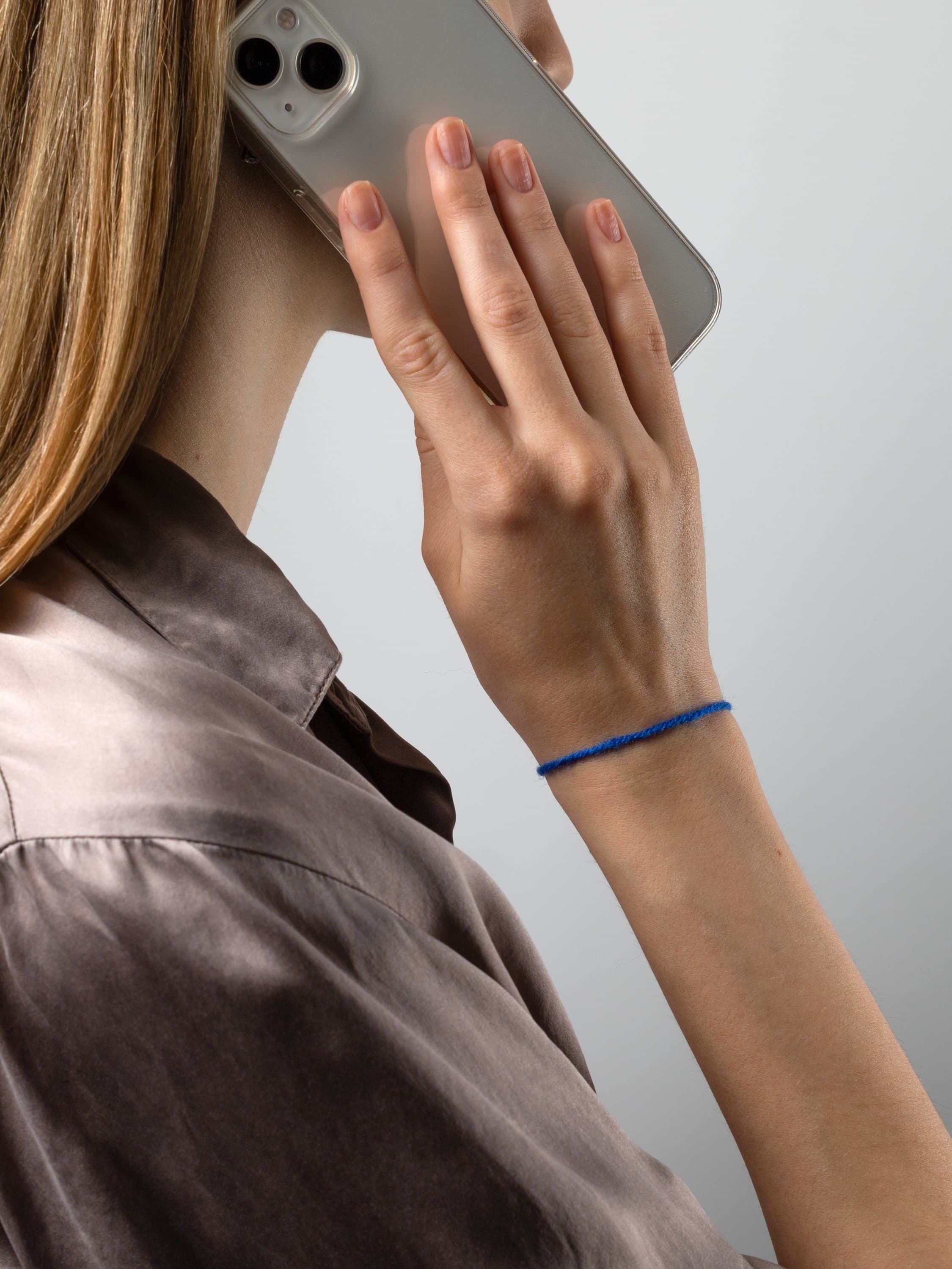 Синяя нить-оберег