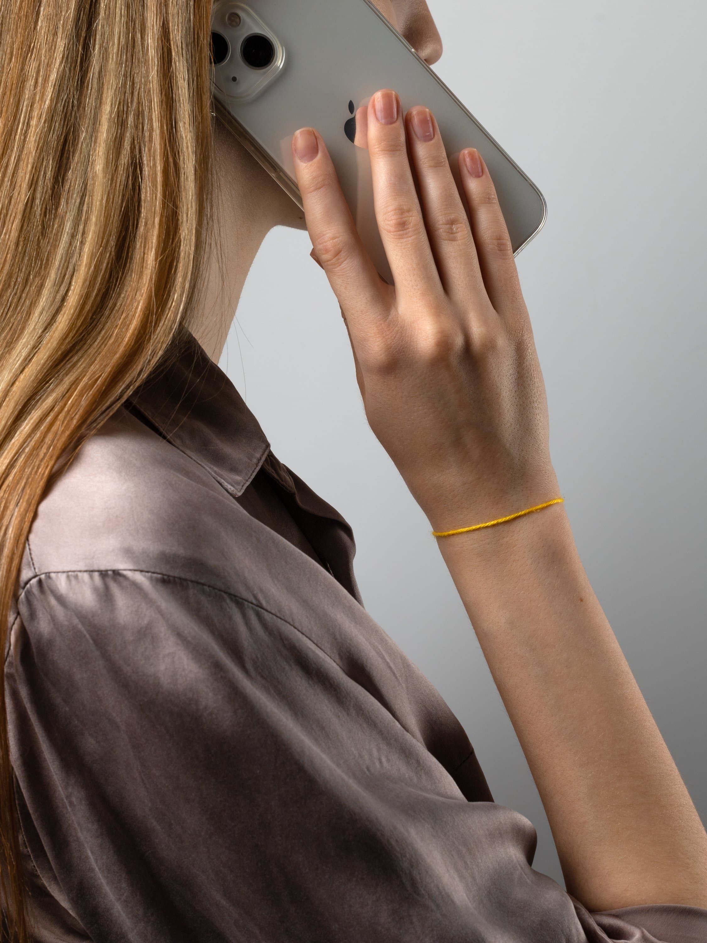 Жёлтая нить-оберег